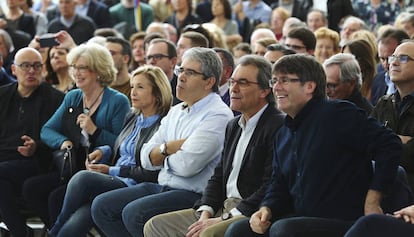 Desde la izquierda, Llu&iacute;s Corominas, Irene Rigau, Joana Ortega, Francesc Homs, Artur Mas y Carles Puigdemont.