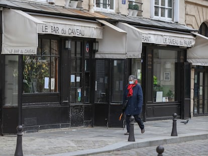 Imagen de un restaurante de París, cerrado, el pasado mes de enero.