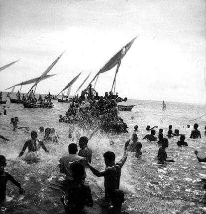 O auge da festa no Brasil é em Salvador. A imagem é de Marcel Gautherot, que registrou a Festa de Iemanjá no bairro do Rio Vermelho, na capital baiana, em 1950. A seleção de fotos do francês considerado um dos nomes mais importantes da fotografia brasileira no século 20 foi feita pela equipe do IMS.