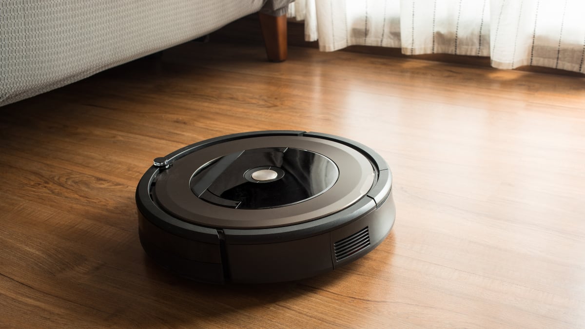 Chollo histórico en Amazon: el robot aspirador y fregasuelos de Lefant se desploma un 72% y cae a 139€