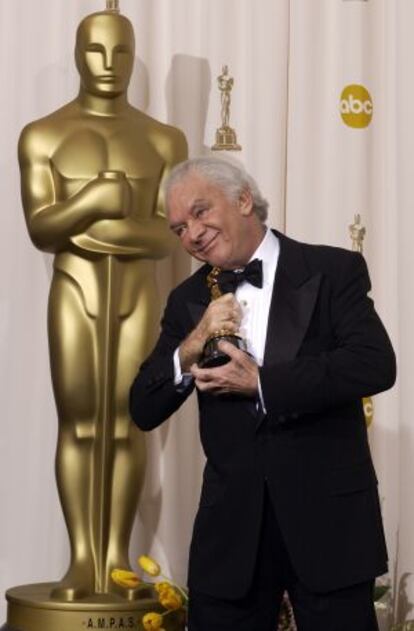 Richards, con el oscar por la producci&oacute;n de Chicago, en 2003.