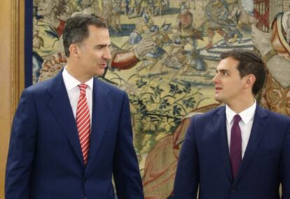 El Rey recibe en el Palacio de la Zarzuela al presidente de Ciudadanos, Albert Rivera, en la tercera jornada de su nueva ronda de consultas, el 28 de julio de 2016.