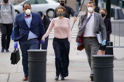 Clare Bronfman, a su llegada a la corte federal en Brooklyn, Nueva York, el miércoles.