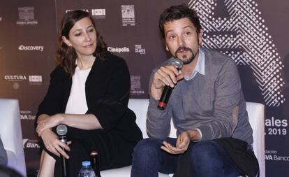 La directora general de Ambulante, Paulina Suárez, y Diego Luna, este miércoles en Ciudad de México.