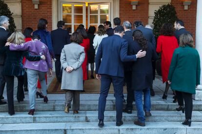 El presidente del Gobierno, Pedro Sánchez, junto a los miembros de su Ejecutivo, en 2020.