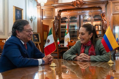 Gustavo Petro y Claudia Sheinbaum, en Ciudad de México. 
