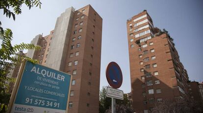 Viviendas en alquiler por parte de una socimi en la calle Condesa de Venadito en Madrid.