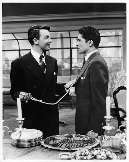 John Dall y Farley Granger en el rodaje de 'La soga'.