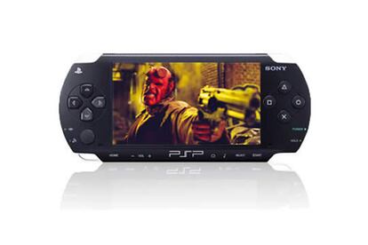 La consola portátil de Sony, la PlayStation Portable (PSP) se vende en EE UU y Japón desde hace unas semanas. En Europa su lanzamiento ha generado tal expectación que en Reino Unido la marca ha tenido que actuar contra lo que consideraba importadores ilegales, que llevaban el aparato a las islas antes de que llegue oficialmente al viejo continente el próximo 1 de septiembre. Quizá como reacción a estas actividades, Sony permite ya reservar a través de Internet estos dispositivos y ofrece descuentos relacionados con la compra. Puede conocer todas sus características en esta animación.
http://www.reservatupsp.com/