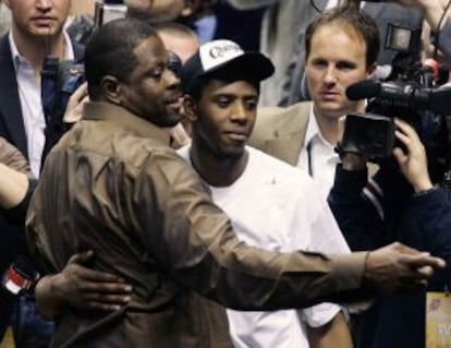 Pat Ewing, padre e hijo, en 2007.