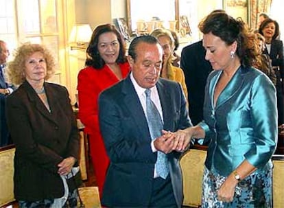 Curro Romero, en el momento de contraer matrimonio con Carmen Tello.