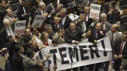 La oposición protesta en Brasilia.