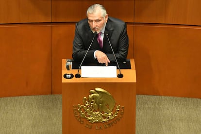 Adán Augusto durante la sesión ordinaria de la Comisión Permanente del Congreso de la Unión, en Ciudad de México, el 6 de agosto 2025.