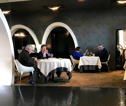COMEDOR DE LA MARINE / CAPEL