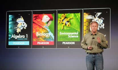 Philip Schiller, durante la presentación de iBooks 2.