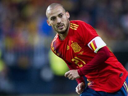 David Silva con el brazalete de capitán.