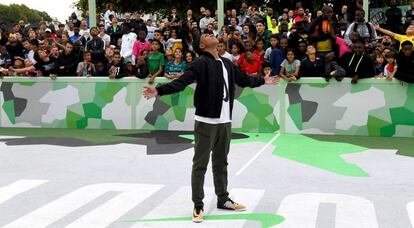 Kylian Mbappé em uma visita a sua cidade, Bondy.