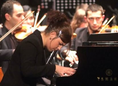 La italiana Viviana Pía Lasaracina, durante su interpretación en el concurso.