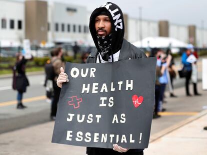 El exempleado de Amazon Christian Smalls el 1 de mayo en una manifestación en Staten Island, en Nueva York.