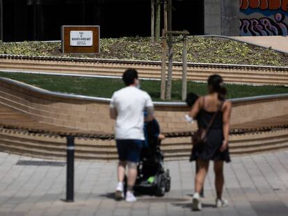 La nova plaça Margarita Rivière, al districte de les Corts de Barcelona.