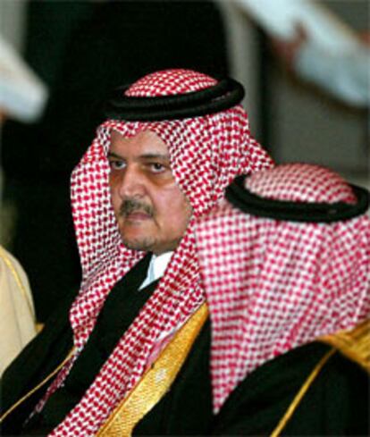 El ministro saudí de Exteriores, príncipe Saud al Faisal, ayer en Estambul.