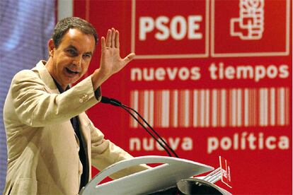 El presidente del Gobierno, José Luis Rodríguez Zapatero, durante su intervención en el Consejo Político del PSOE.