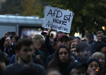 Peotestas en Berlín por la llegada al Parlamento Alemán del partido xenófobo Alternativa por Alemania (AFD).