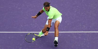 Nadal, durante el partido contra Kohlschreiber en Miami.