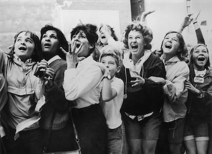 Jóvenes de Toronto (Canadá) durante una visita de los Beatles a su ciudad en 1964.