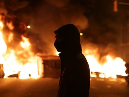 The third night of violent protests in Barcelona over the imprisonment of Spanish rapper Pablo Hasél.