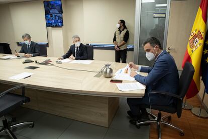 El presidente del Gobierno, Pedro Sánchez, durante la reunión del Comité Estatal de Coordinación de Protección Civil (CECOD).