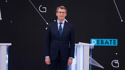 El presidente de la Xunta de Galicia y candidato a la reelección por el PP, Alberto Núñez Feijóo, en el debate televisivo. CRTV