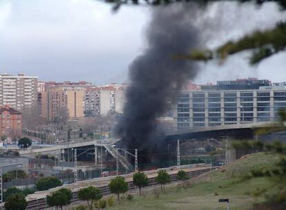 La bomba estalló este lunes en la zona empresarial del Campo de las naciones