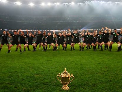 Los All Blacks realizan su haka tras ganar el Mundial.
