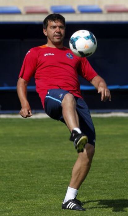 Contra, durante un entrenamiento