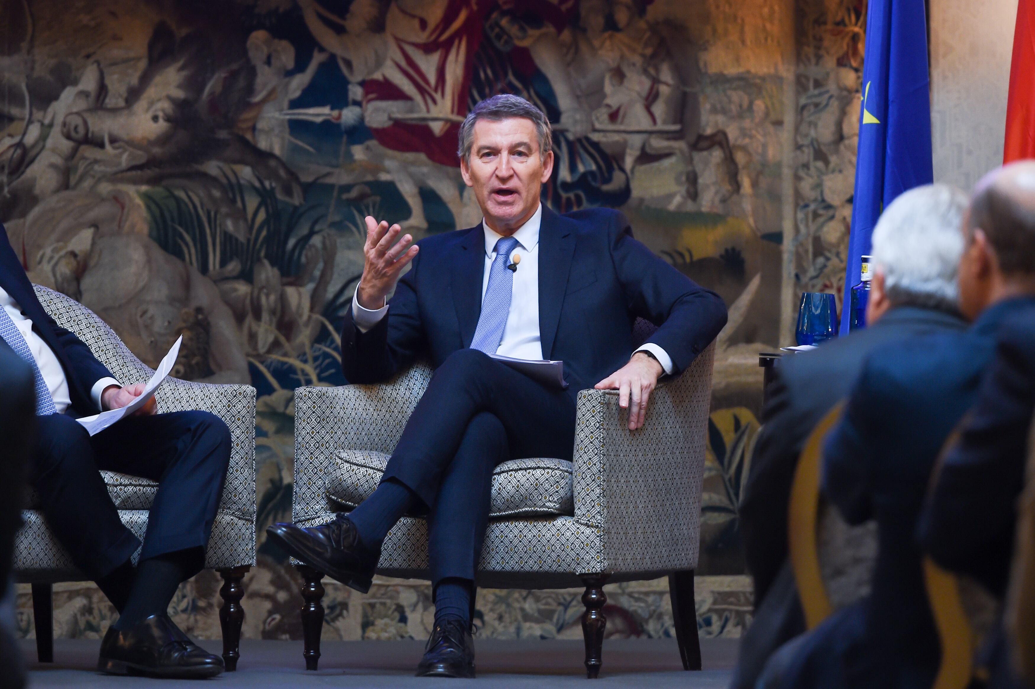 Feijóo: “Estamos dispuestos a hablar de reestructurar la deuda pero sin perdonarla”