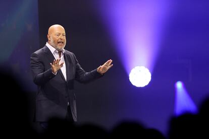 Bob Chapek, el consejero delegado de Disney, habla durante el arranque de la D23 en Anaheim, el viernes.