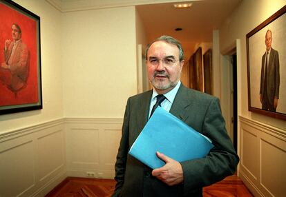 Pedro Solbes, en el Congreso en 2004.
