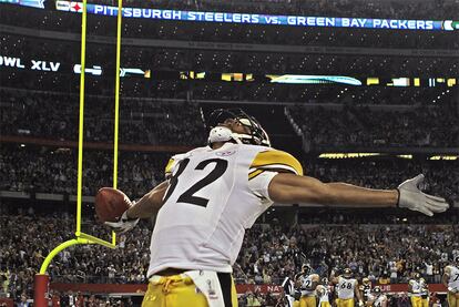 El jugador de los Steelers, pletórico tras conseguir un ensayo.