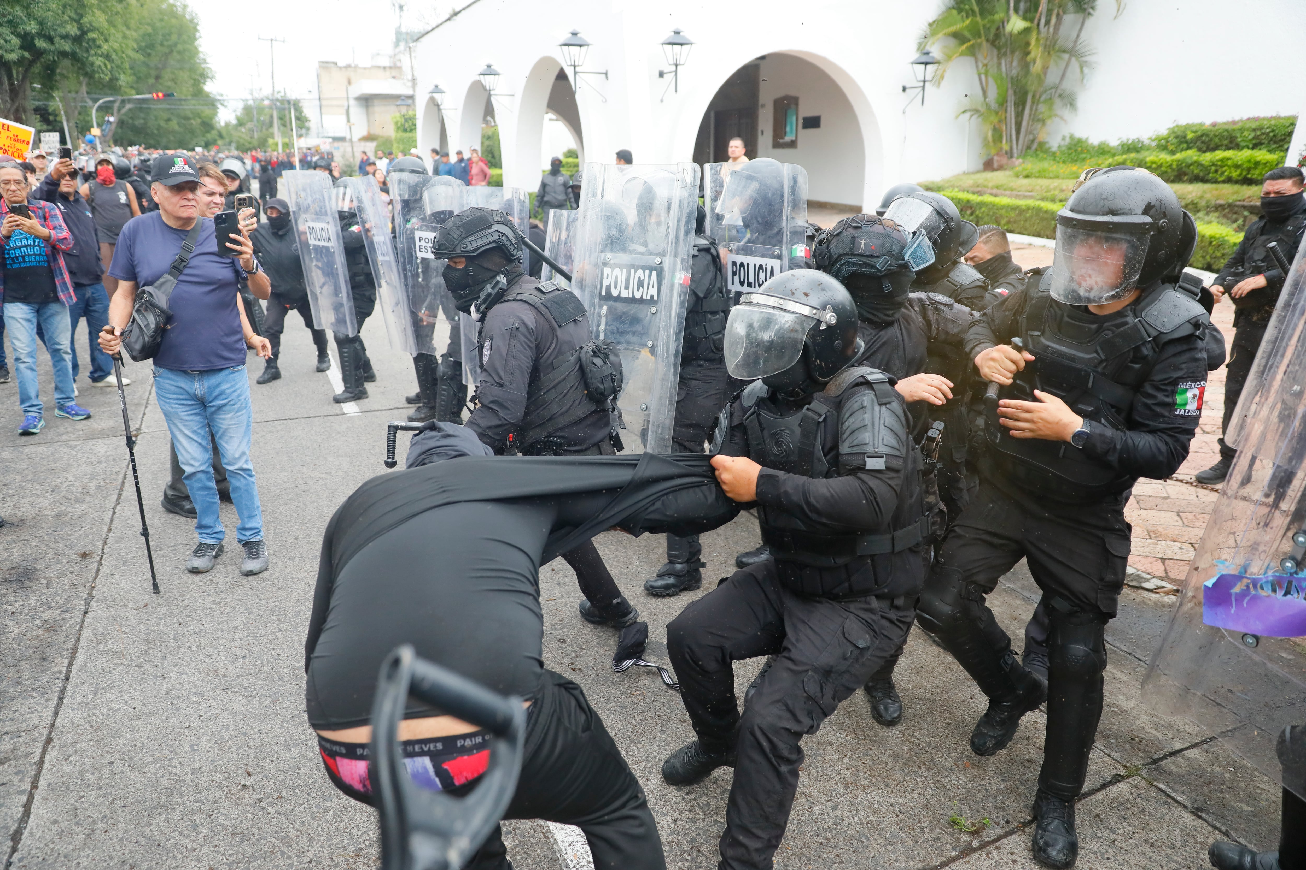 Vinculados a proceso cuatro de los detenidos en la marcha por el agua limpia en Guadalajara