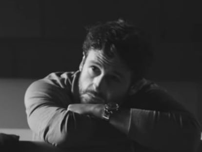 El actor Diego Martín, en una imagen del capítulo piloto de 'Crossover, la serie'.