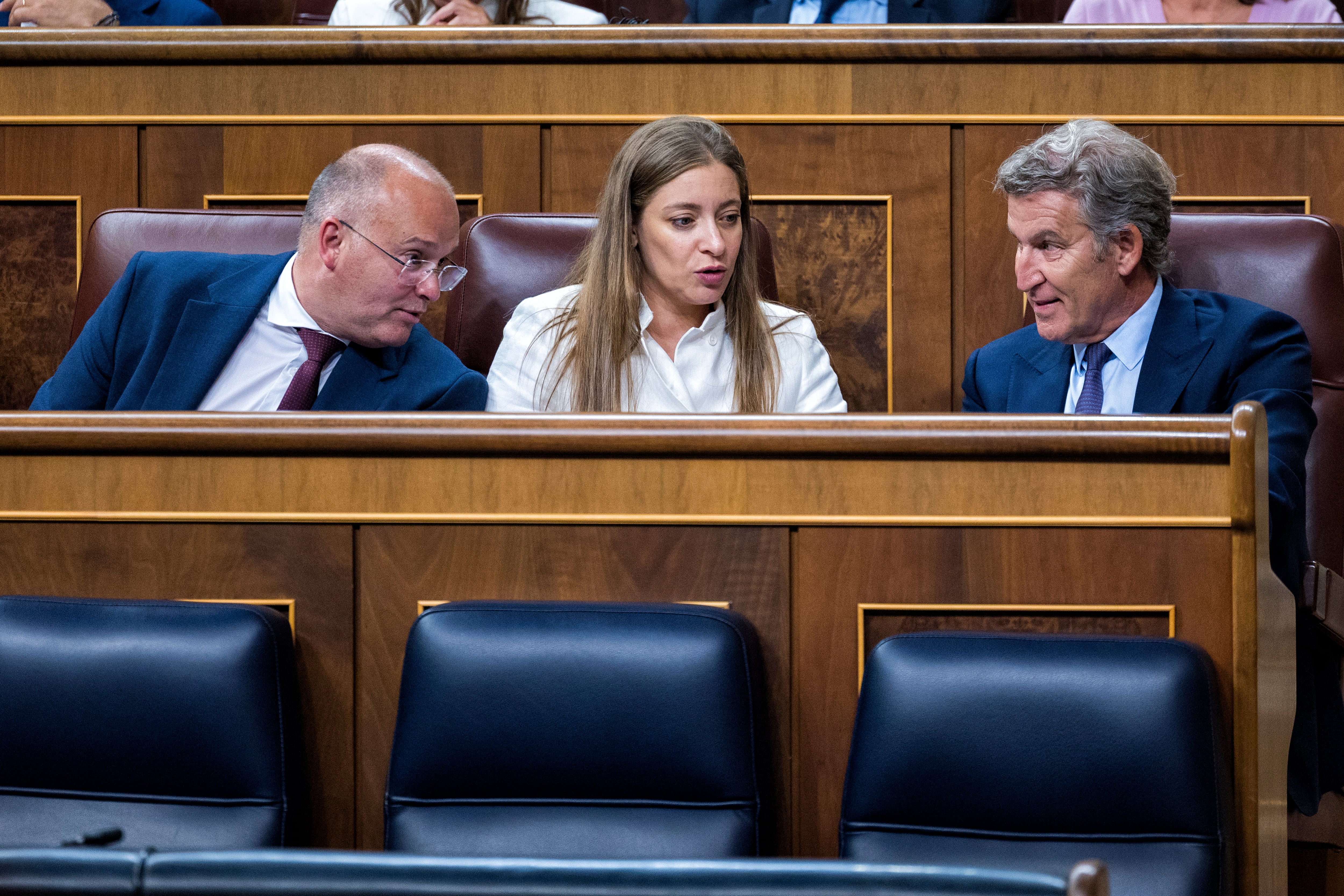 Feijóo se enroca con Vox y cierra la puerta a que ningún menor de Ceuta vaya a la Península