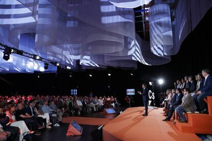 El líder de Ciudadanos, Albert Rivera, interviene ante el consejo general.