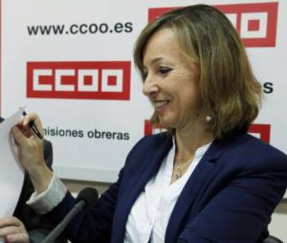 La secretaria general de la Unión de Asociaciones de Trabajadores Autónomos y Emprendedores (UATAE), María José Landaburu, durante la presentación de unl acuerdo con CCOO, en octubre de 2013. EFE/Archivo
