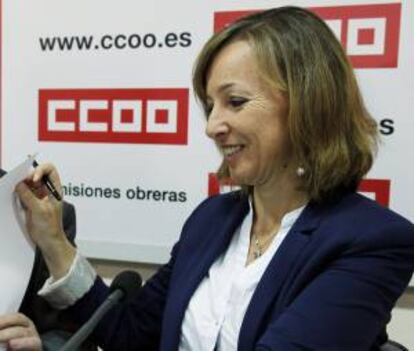 La secretaria general de la Unión de Asociaciones de Trabajadores Autónomos y Emprendedores (UATAE), María José Landaburu,  durante la presentación de unl acuerdo con CCOO, en octubre de 2013. EFE/Archivo