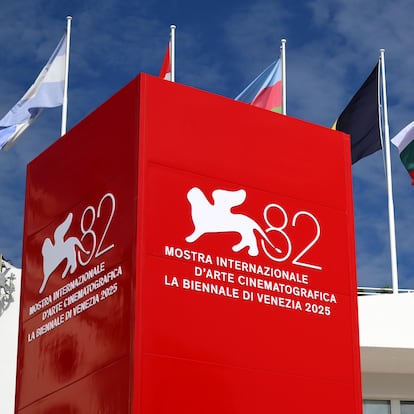 Venice (Italy), 25/08/2025.- The Venice Film Festival venue as final preparations are underway at the Lido in Venice, Italy, 25 August 2025. The 82nd Venice Film Festival runs from 27 August to 06 September 2025. (Cine, Cine, Italia, Venecia) EFE/EPA/ETTORE FERRARI