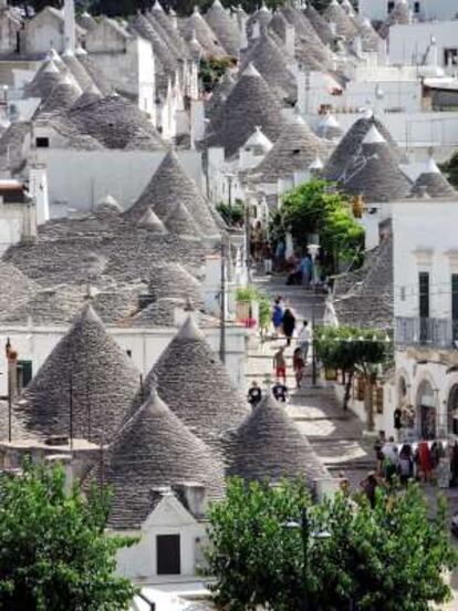 Pueblo de Alberobello, cerca de Bari, en Italia.