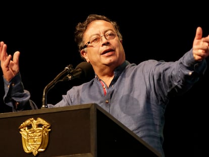 El presidente de Colombia, Gustavo Petro, habla durante la clausura del Congreso Empresarial Colombiano de la Asociación Nacional de Industriales (ANDI).