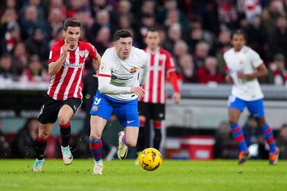 Lewandowski en acción durante el partido de este domingo.