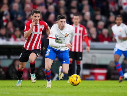 Lewandowski en acción durante el partido de este domingo.